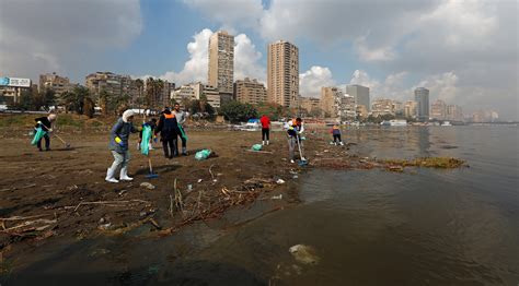 cleaning mud Egypt|cleaning the nile island.